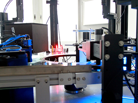 產(chǎn)品表面缺陷檢測技術的三個發(fā)展階段